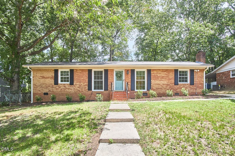 2709 Evers Dr, Raleigh, NC 27610