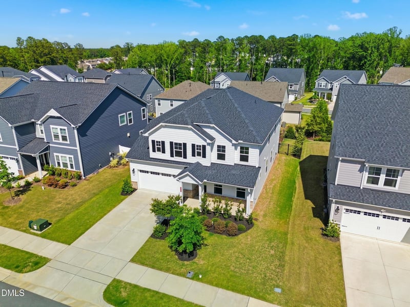 2709 Womble Ridge Dr, New Hill, NC 27562
