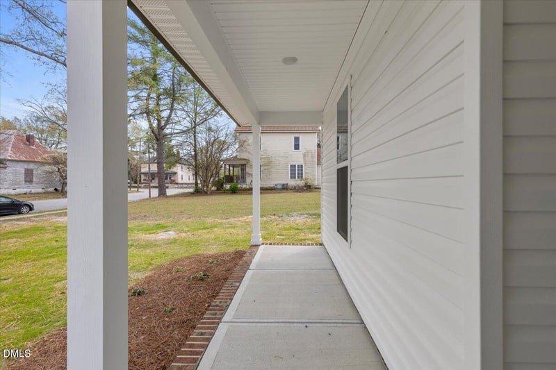 271 Mcneil Cir, Dunn, NC 28334