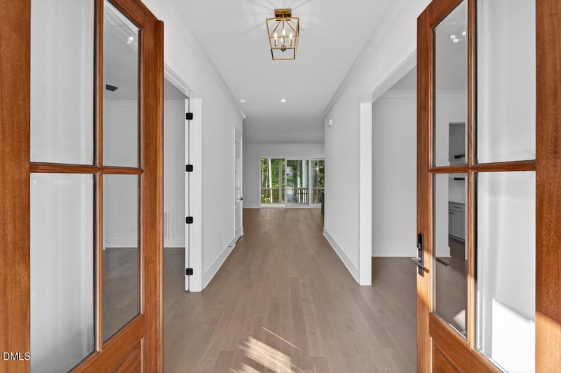 2710 Pathway Dr, Chapel Hill, NC 27516