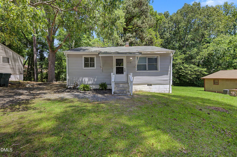 2718 Thelma St, Durham, NC 27704