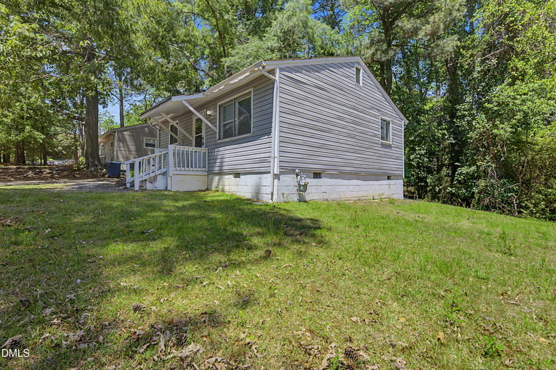 2718 Thelma St, Durham, NC 27704