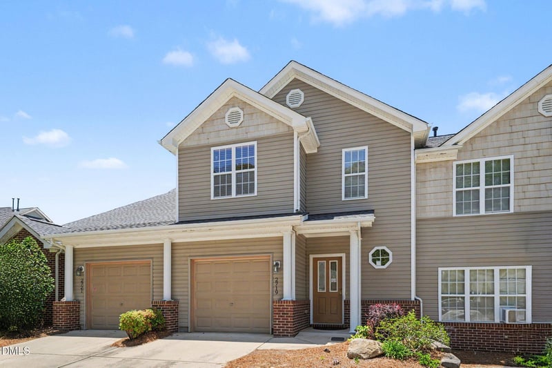 2719 Andover Glen Rd, Raleigh, NC 27604