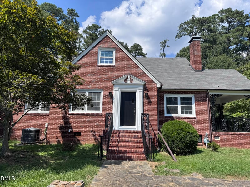 2720 University Dr, Durham, NC 27707