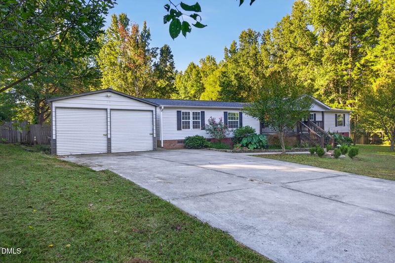 2725 Quakenbush Rd, Snow Camp, NC 27349