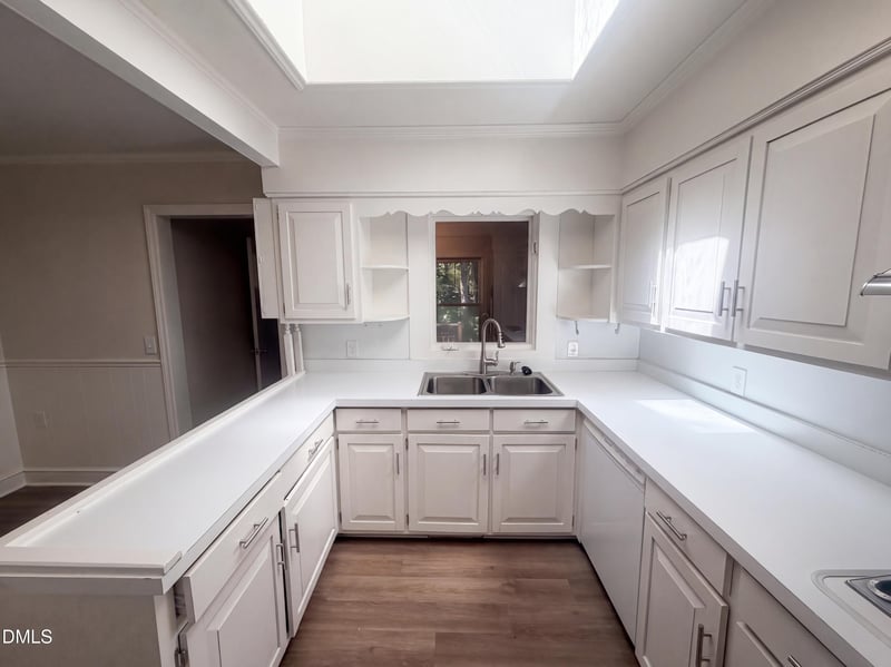 2727 Catherine Dr, Burlington, NC 27215