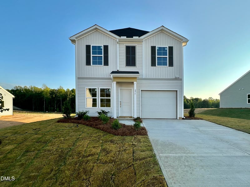 275 Buckthorn Dr, Youngsville, NC 27596