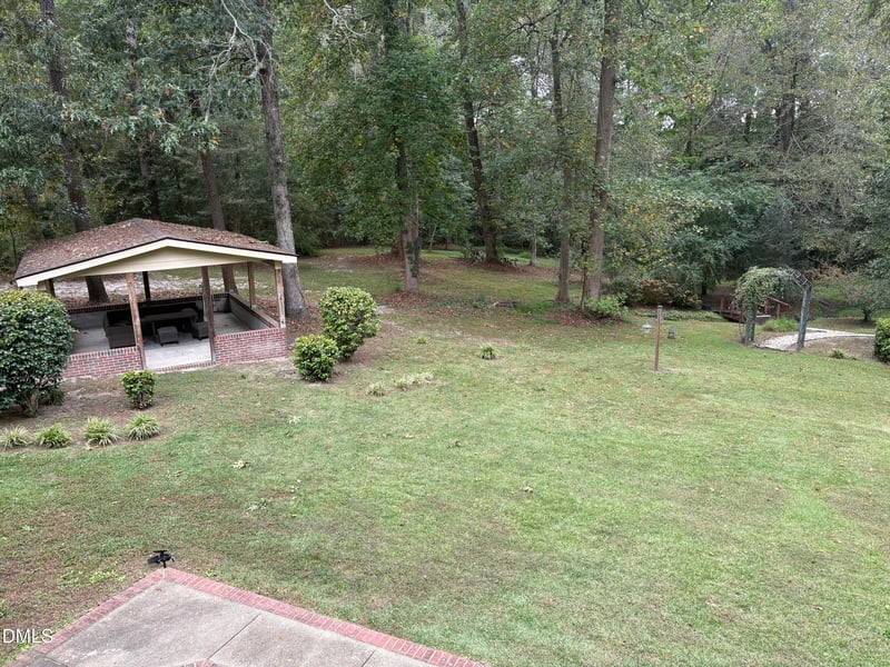 275 Oak St, Lillington, NC 27546