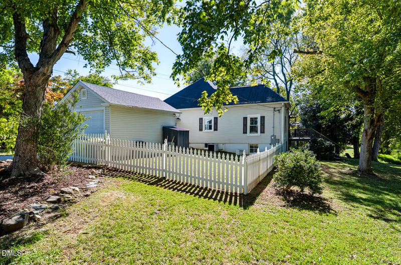 2755 Darrell Newton Dr, Graham, NC 27253