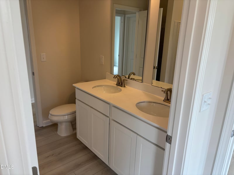 279 Courtside Dr, Dunn, NC 28334