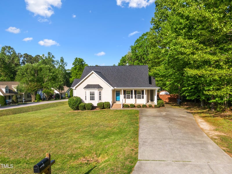 280 Beaver Ridge Dr, Youngsville, NC 27596