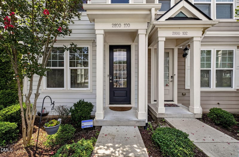 2800 Bedford Green Dr #100, Raleigh, NC 27604