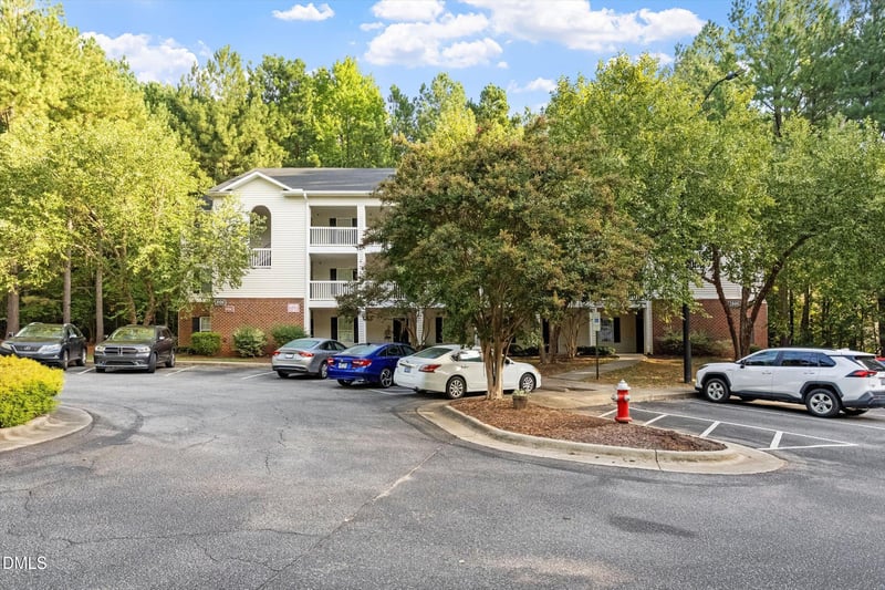 2800 Trailwood Pines Ln #102, Raleigh, NC 27603