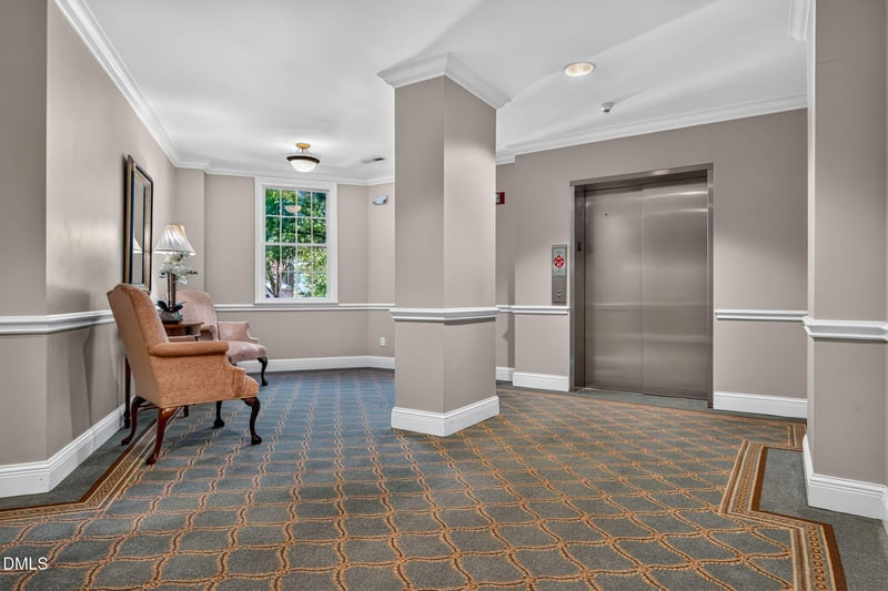 2801 Glenwood Gardens Ln #203, Raleigh, NC 27608
