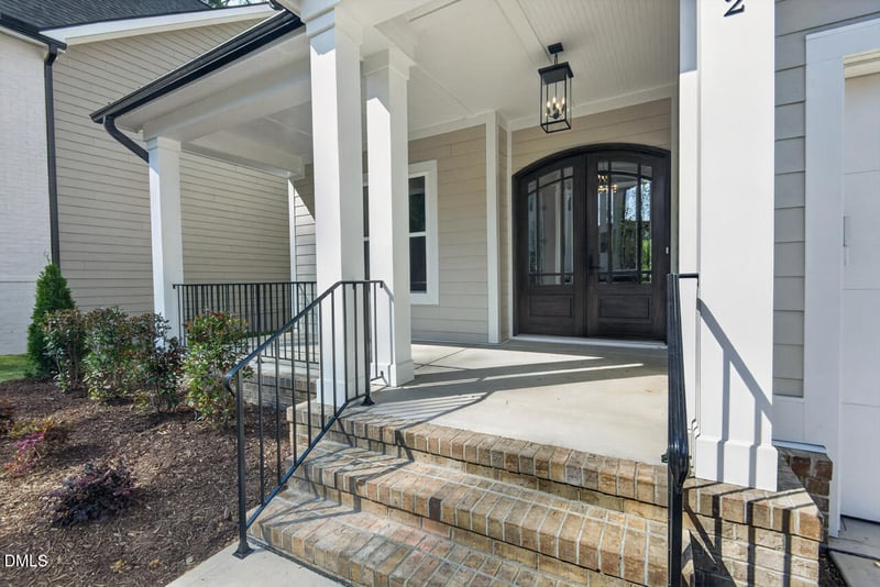 2802 Pathway Dr, Chapel Hill, NC 27516