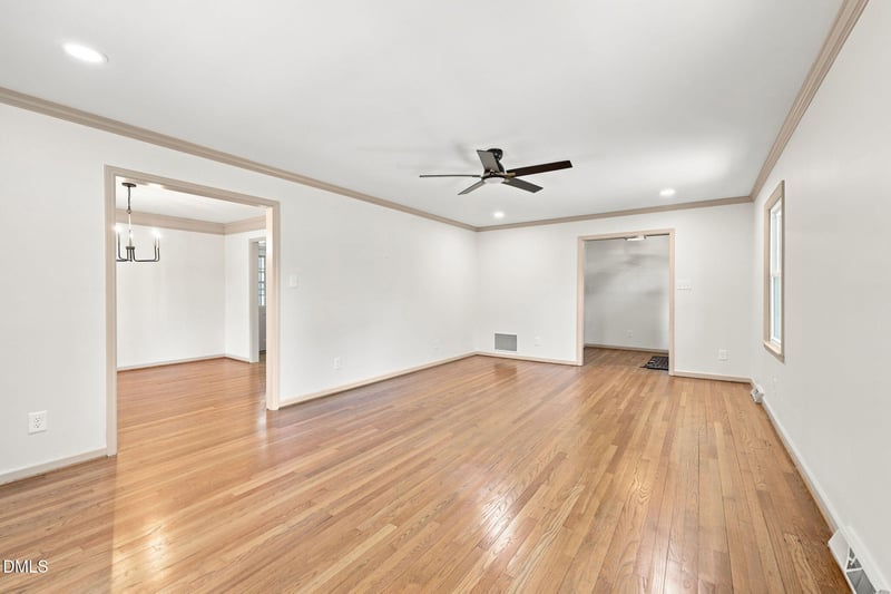 2804 Edgewood Ave, Burlington, NC 27215