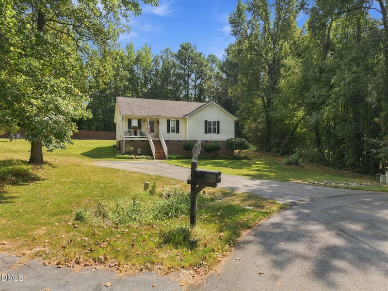 2805 Girth Ln, Raleigh, NC 27603