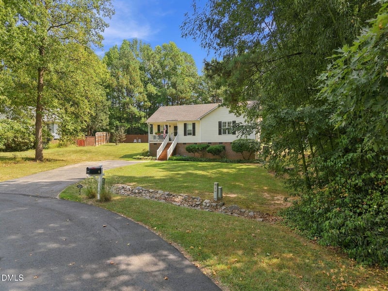 2805 Girth Ln, Raleigh, NC 27603