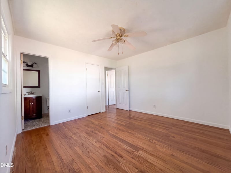 2806 E Cramer Dr, Fayetteville, NC 28306