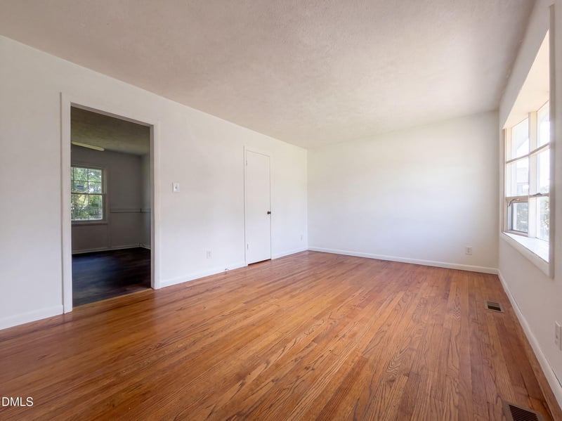 2806 E Cramer Dr, Fayetteville, NC 28306