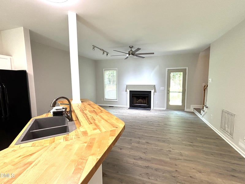 2808 Tryon Pines Dr, Raleigh, NC 27603