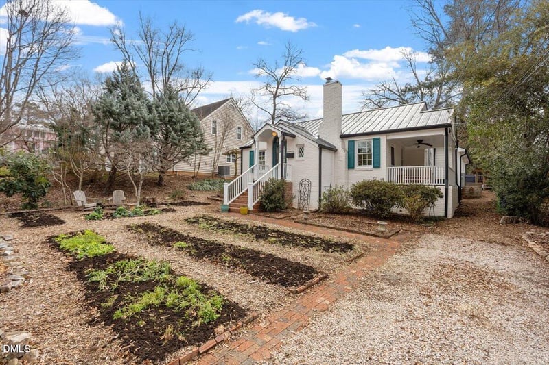 2809 Barmettler St, Raleigh, NC 27607