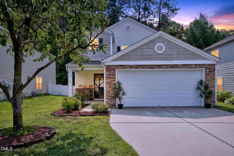 2811 Skybrook Ln, Durham, NC 27703