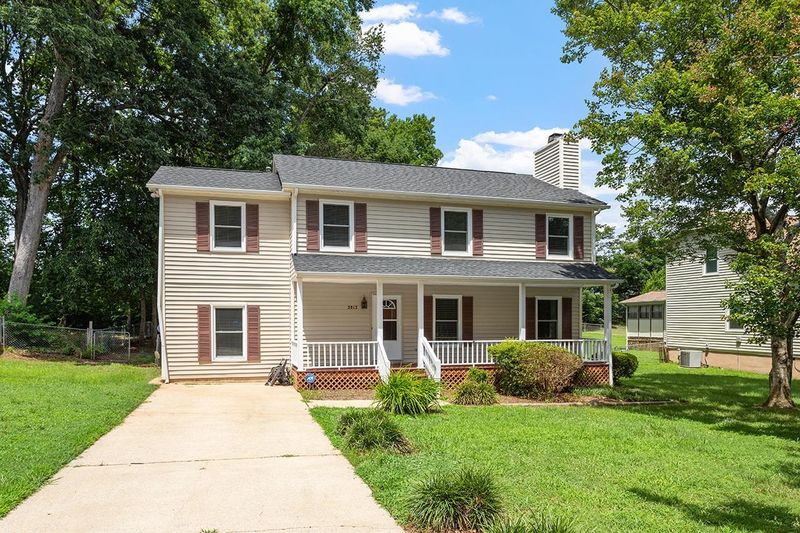 2813 Slippery Elm Dr, Raleigh, NC 27610