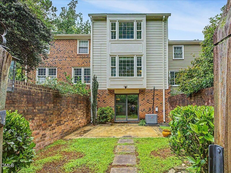 2816 Wycliff Rd #2816, Raleigh, NC 27607
