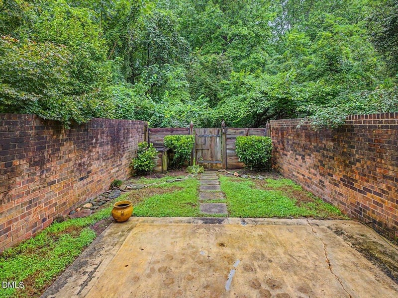 2816 Wycliff Rd #2816, Raleigh, NC 27607