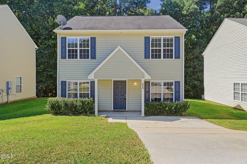 2818 Herndon Village Way, Raleigh, NC 27610