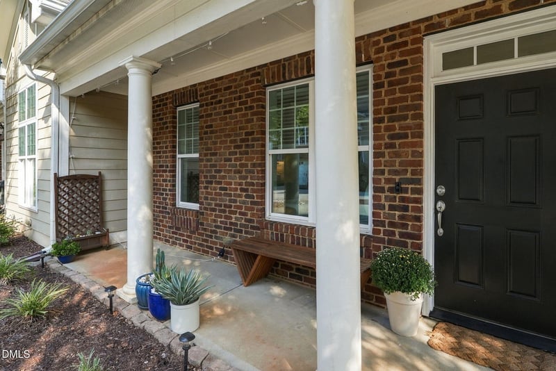 2820 Plumfield Pl, Raleigh, NC 27607