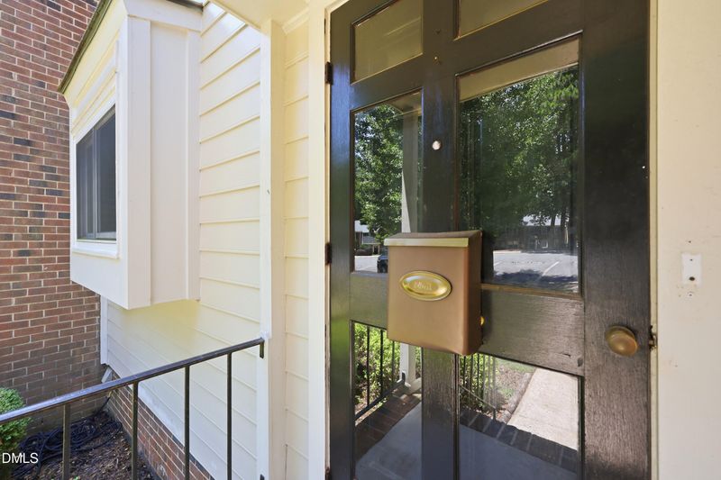 2824 Wycliff Rd, Raleigh, NC 27607