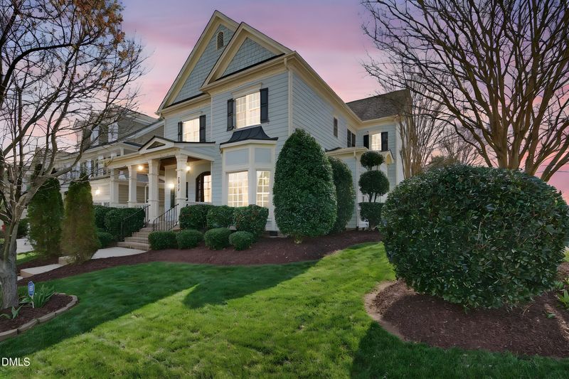 2837 Cameron Pond Dr, Cary, NC 27519