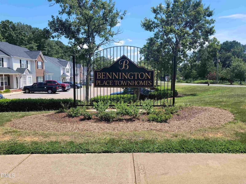 2849 Bennington Dr, Clayton, NC 27520