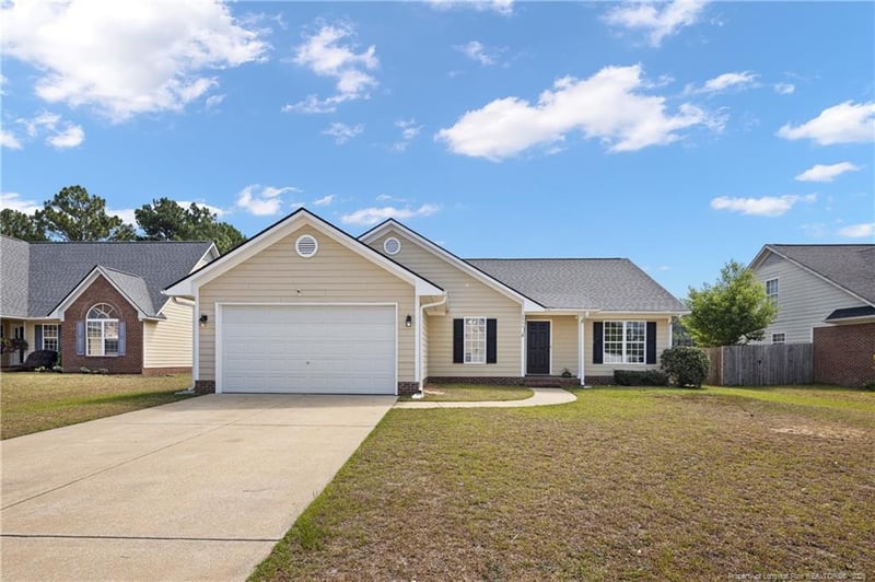 2900 Flowering Bradford Way, Fayetteville, NC 28306
