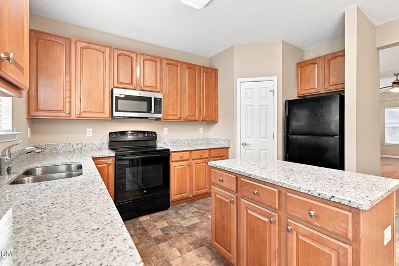 2904 Gross Ave, Wake Forest, NC 27587