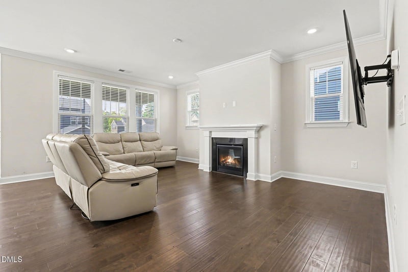 2904 Heirloom Way, Apex, NC 27502