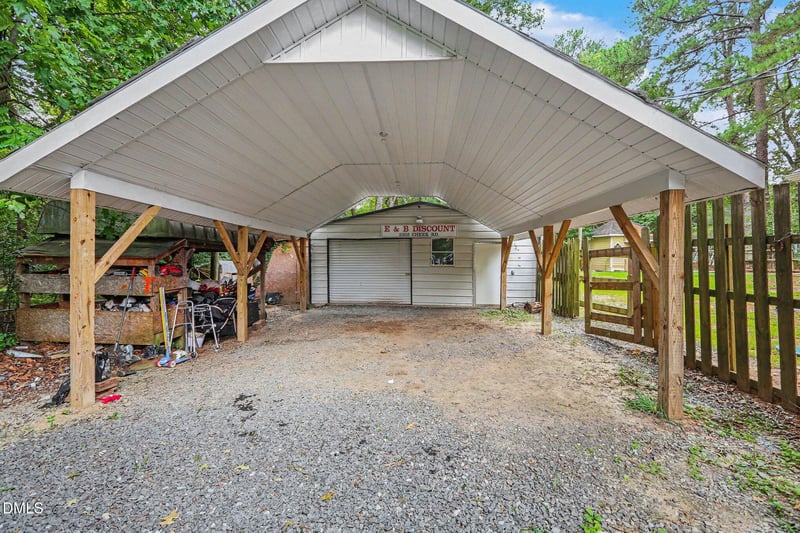 2904 Pervis Rd, Durham, NC 27704