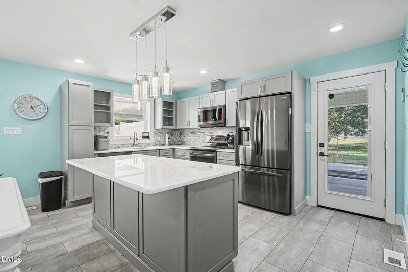 2905 Dove Ln, Raleigh, NC 27604