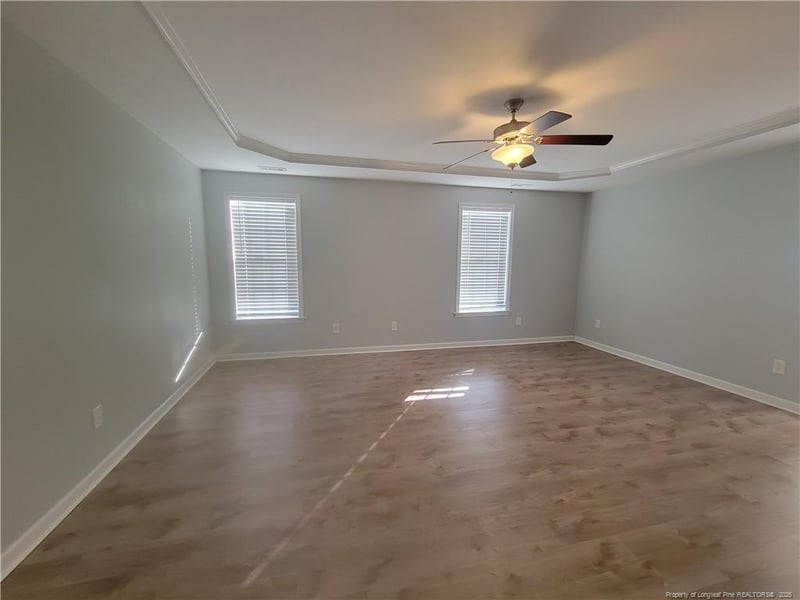 2905 Piney Mountain Dr, Hope Mills, NC 28348