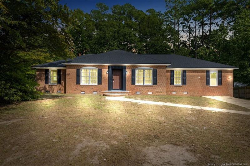 2905 Walden Rd, Fayetteville, NC 28303
