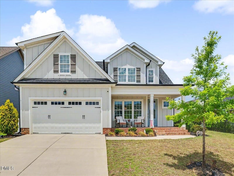 2907 Meadow Bluffs Way, Fuquay Varina, NC 27526