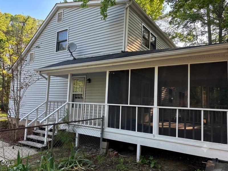 2909 Scuppernong Ln, Durham, NC 27703