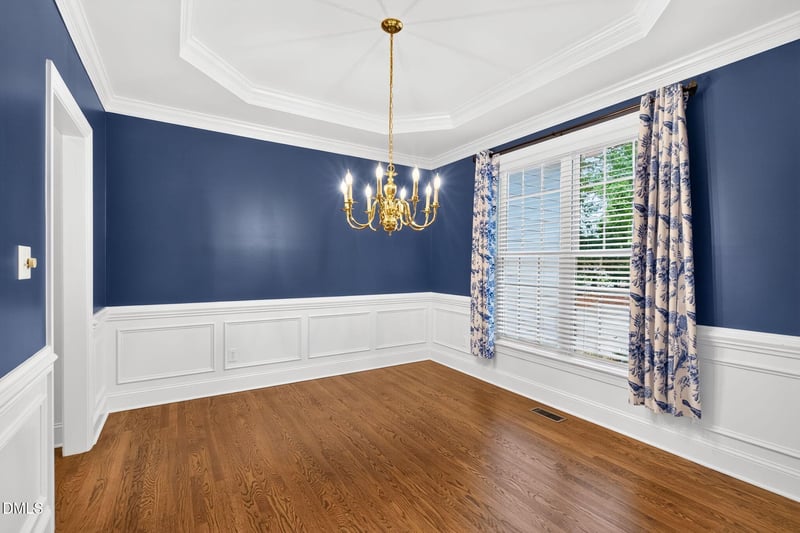 2909 Whitehart Ln, Raleigh, NC 27606
