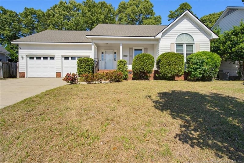 2926 Coachway Dr, Fayetteville, NC 28306