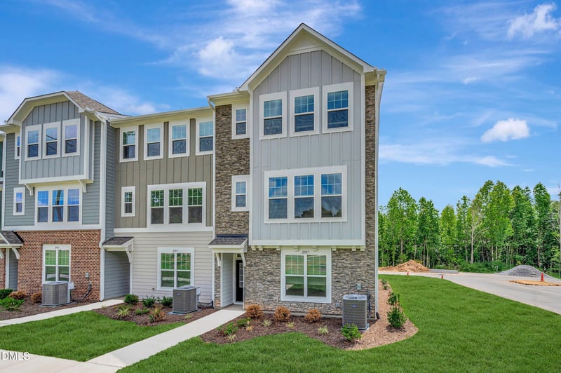 2927 Richardson Rd #481, Apex, NC 27502