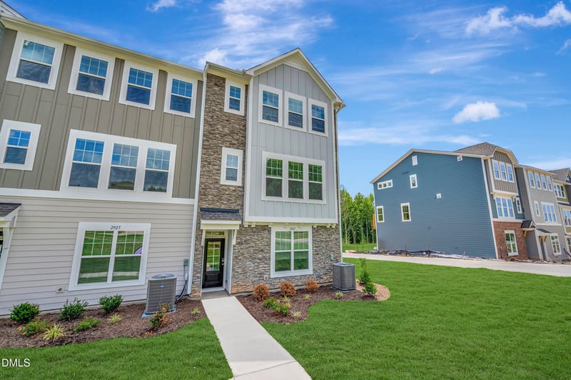 2927 Richardson Rd #481, Apex, NC 27502