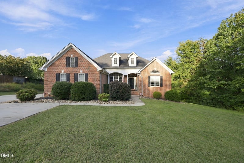 2929 Durham St, Burlington, NC 27217