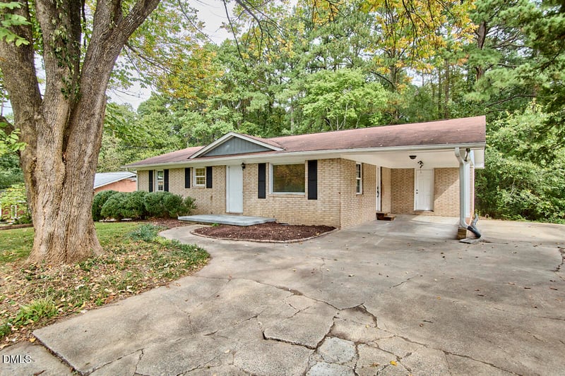 2941 Driftwood Dr, Durham, NC 27707